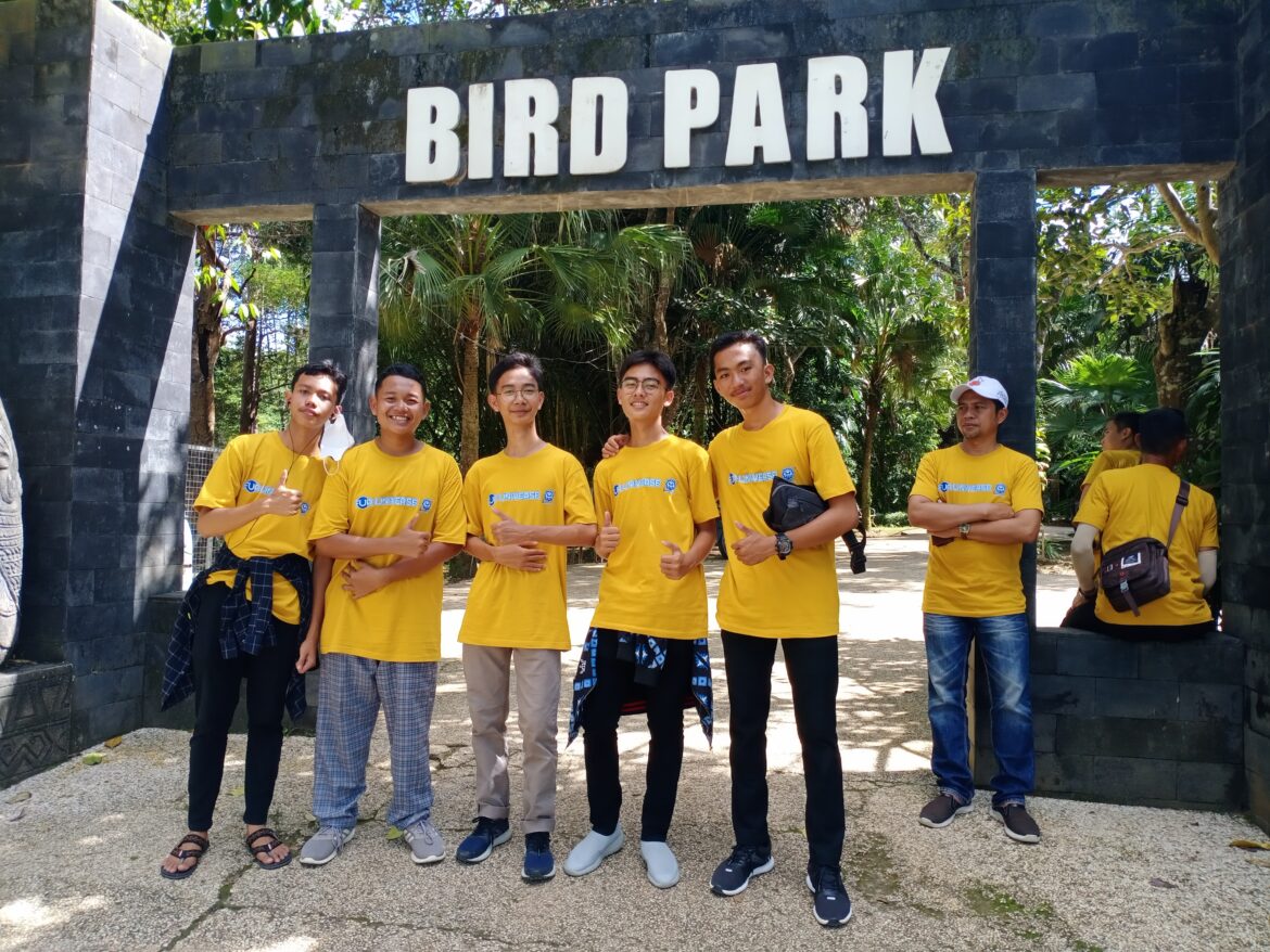 Belajar Di Alam Bebas, Siswa MAM IC Lamtim Kunjungi Objek Wisata Lembah Hijau