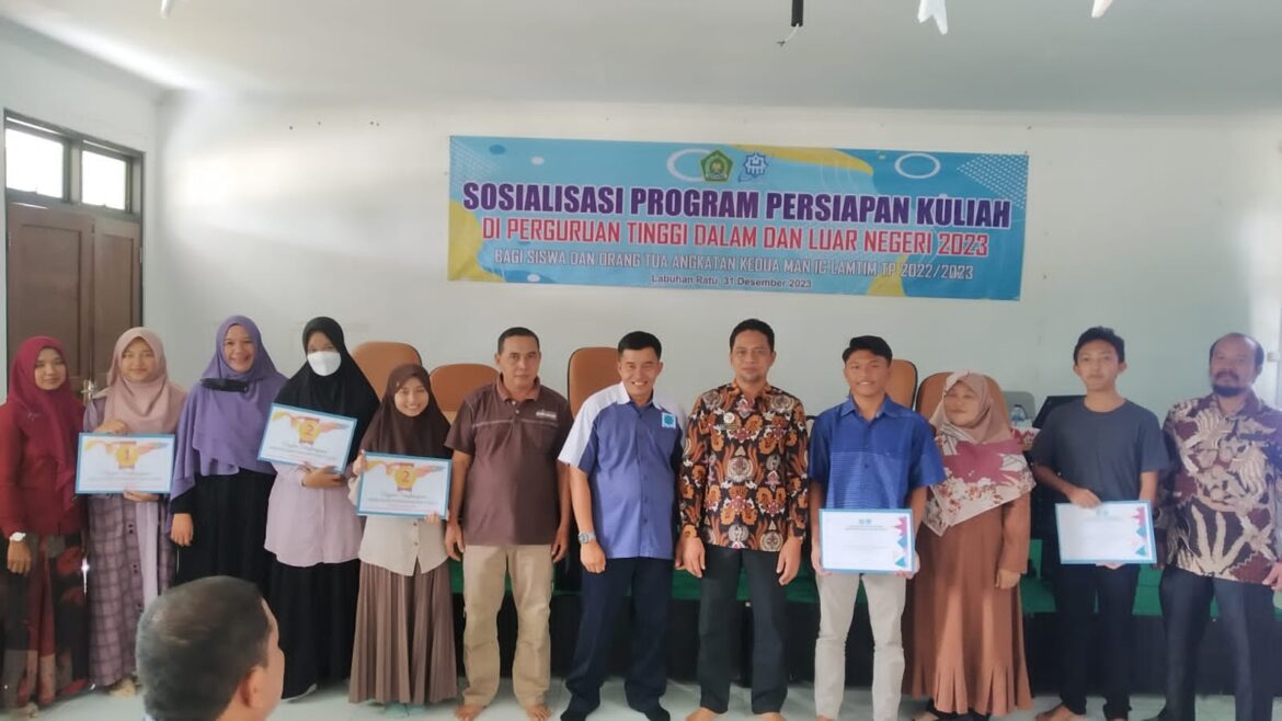 Siswa Kembali Keasrama, MAN IC Lampung Timur Beri Penghargaan Bagi Siswa Berprestasi