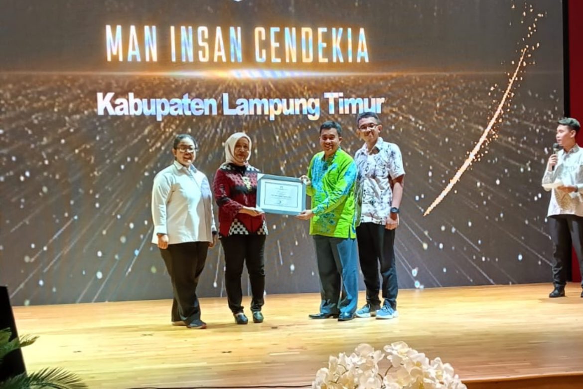 MAN IC Lamtim Terima Penghargaan Tematik PHA Sekolah Ramah Anak dari Kementerian PPPA di Jakarta