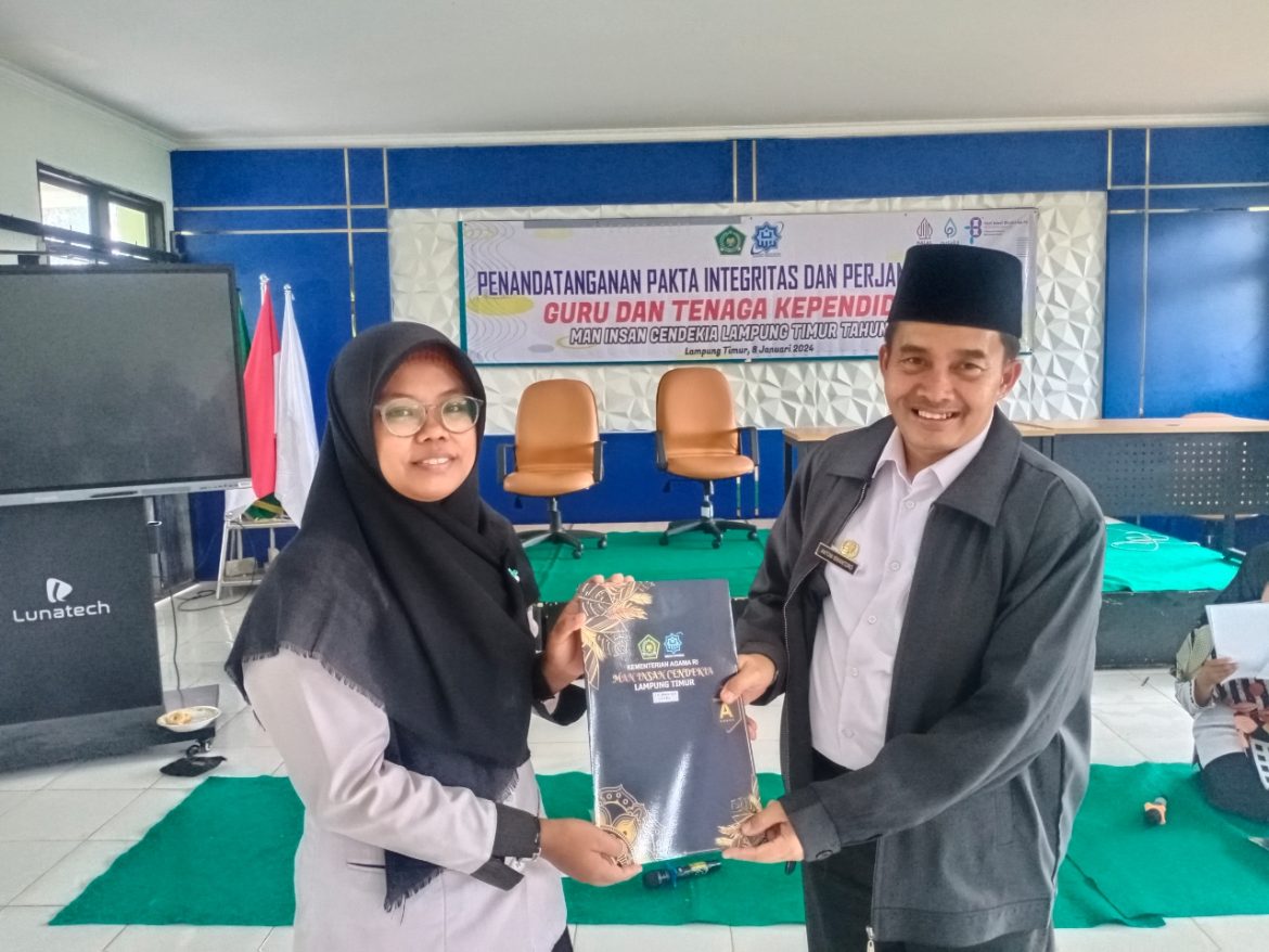 MAN IC Lamtim Gelar Rapat GTK, Penandatanganan Perjanjian Kinerja dan Pakta Integritas Tahun 2024