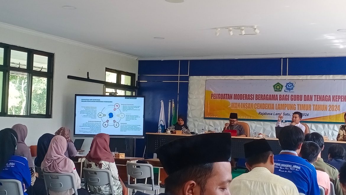 Kamad MAN IC Lamtim Berikan Penguatan Moderasi Beragama Bagi Guru dan Tenaga Kependidikan Tahun 2024