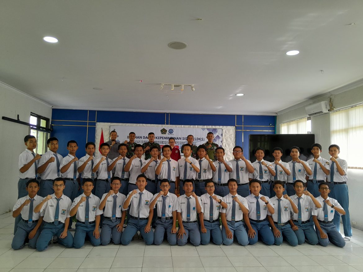 Penutupan Latihan Dasar Kepemimpinan Siswa (LDKS) MAN IC Lampung Timur Tahun 2025