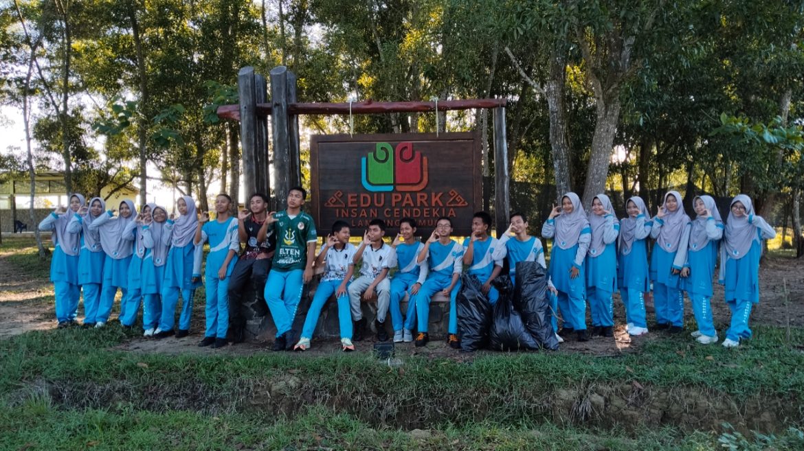 MAN IC Lampung Timur Laksanakan World Cleanup Day (WCD) 2025, Wujudkan Gerakan Gotong Royong Massal