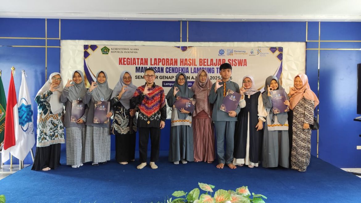 MAN IC Lampung Timur Laksanakan Penyerahan Rapor Semester Genap Tahun Pelajaran 2025/2026, Apresiasi Prestasi dan Karakter Siswa