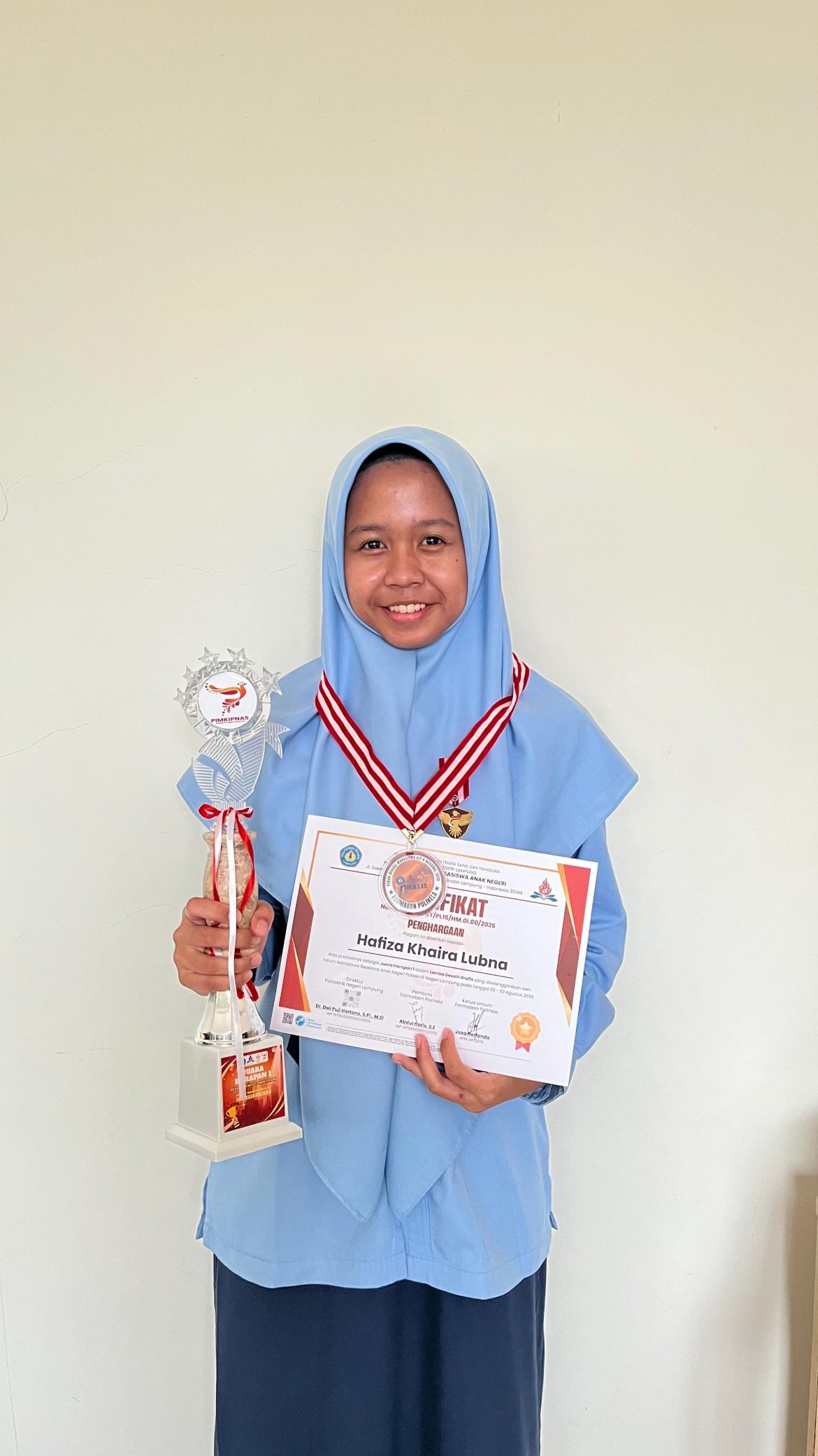 Hafiza Khaira Lubna Raih Juara Harapan 1 PIMKIPNAS 2026 Bidang Desain Grafis
